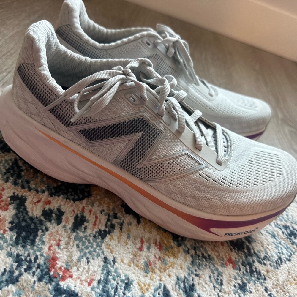 New Balance 1080 Women's Gray Running Shoes